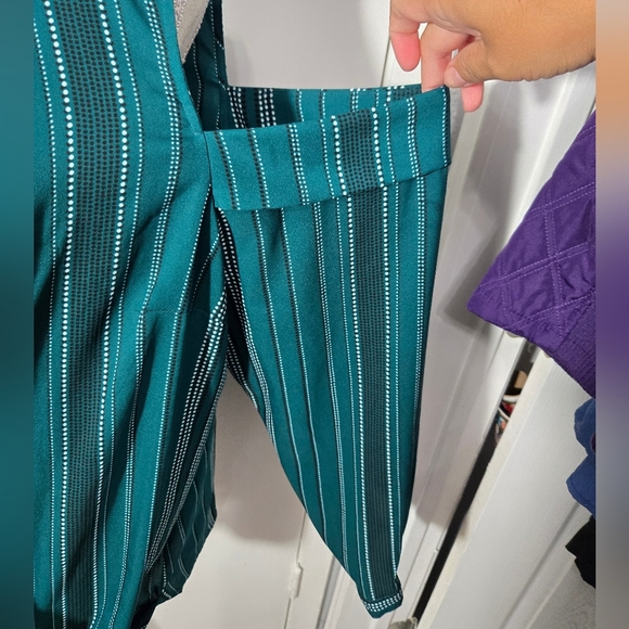 Worthington Woman Striped Cold Shoulder Faux Wrap Blouse Sz 0x - Picture 3 of 8